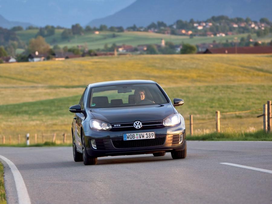  Volkswagen Golf GTD 3-Door 2009 года  (фото 22 из 34)